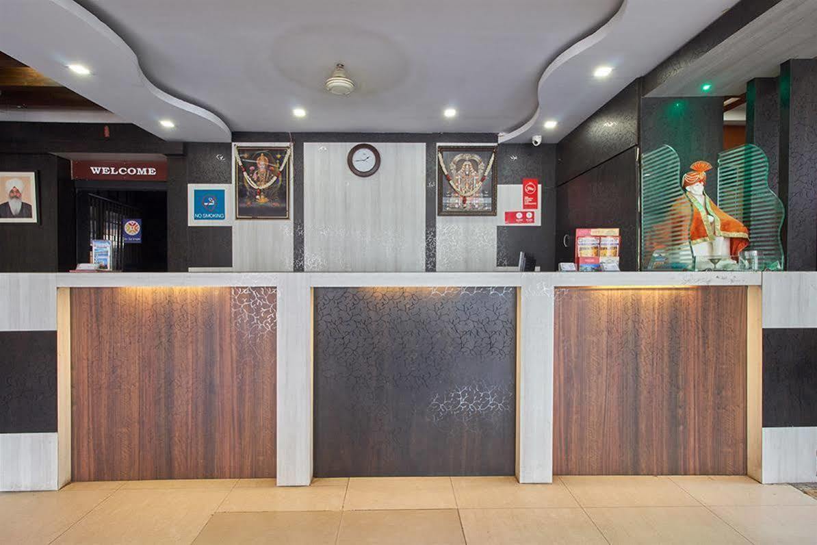 Hotel Sri Sai Krupa Hajdarabad Zewnętrze zdjęcie
